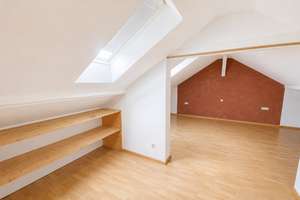 Teilvermietetes Wohn- und Geschäftshaus mit Innenhofcharme und Potenzial – Die vollständige Adresse der Immobilie erhältst du vom Anbieter., 66386 Sankt Ingbert – Vorschaubild 9