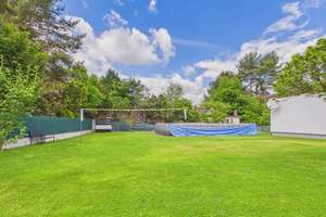Vollständig renovierter Bungalow mit großzügiger Gartenlandschaft sofort Bezugsbereit – Die vollständige Adresse der Immobilie erhältst du vom Anbieter., 12524 Altglienicke, Berlin – Vorschaubild 2