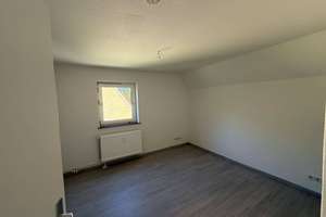Frisch renovierte 3-Zimmer-Wohnung in Salzgitter-Thiede – einziehen und wohlfühlen! – 38239 Thiede, Salzgitter – Vorschaubild 2