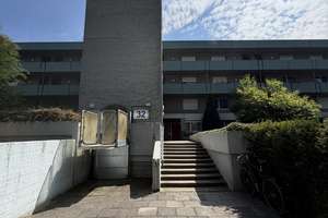 +++2-RAUM-ETAGENWOHNUNG HALBMAISONETTE MIT WELLNESSBEREICH+++