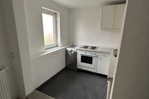 Sanierte 2-Zimmer-Wohnung + Einbauküche in ruhiger Wohnlage! – Fulda (Kreis) – Vorschaubild 2