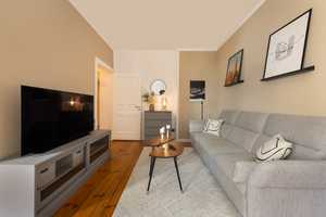 Property thumbnail 1