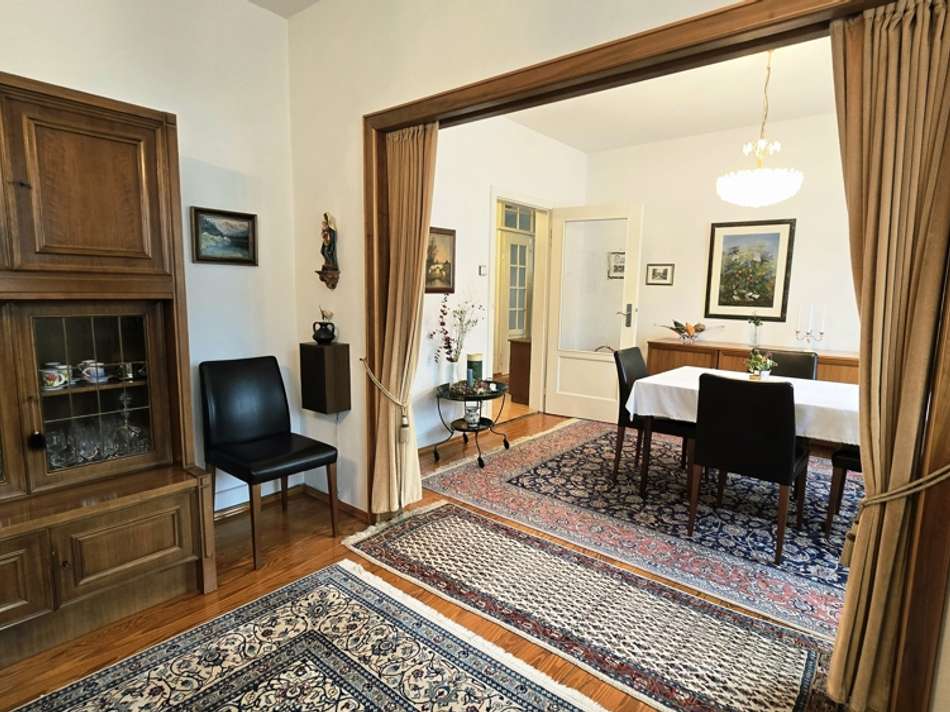 Wohnung 2. OG: offener Wohn-Es