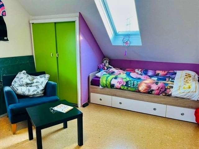 Immobilie in Pillig - Einfamilienhaus mit ELW – Wohnen zwischen Licht, Ruhe und Weite - Bild 8