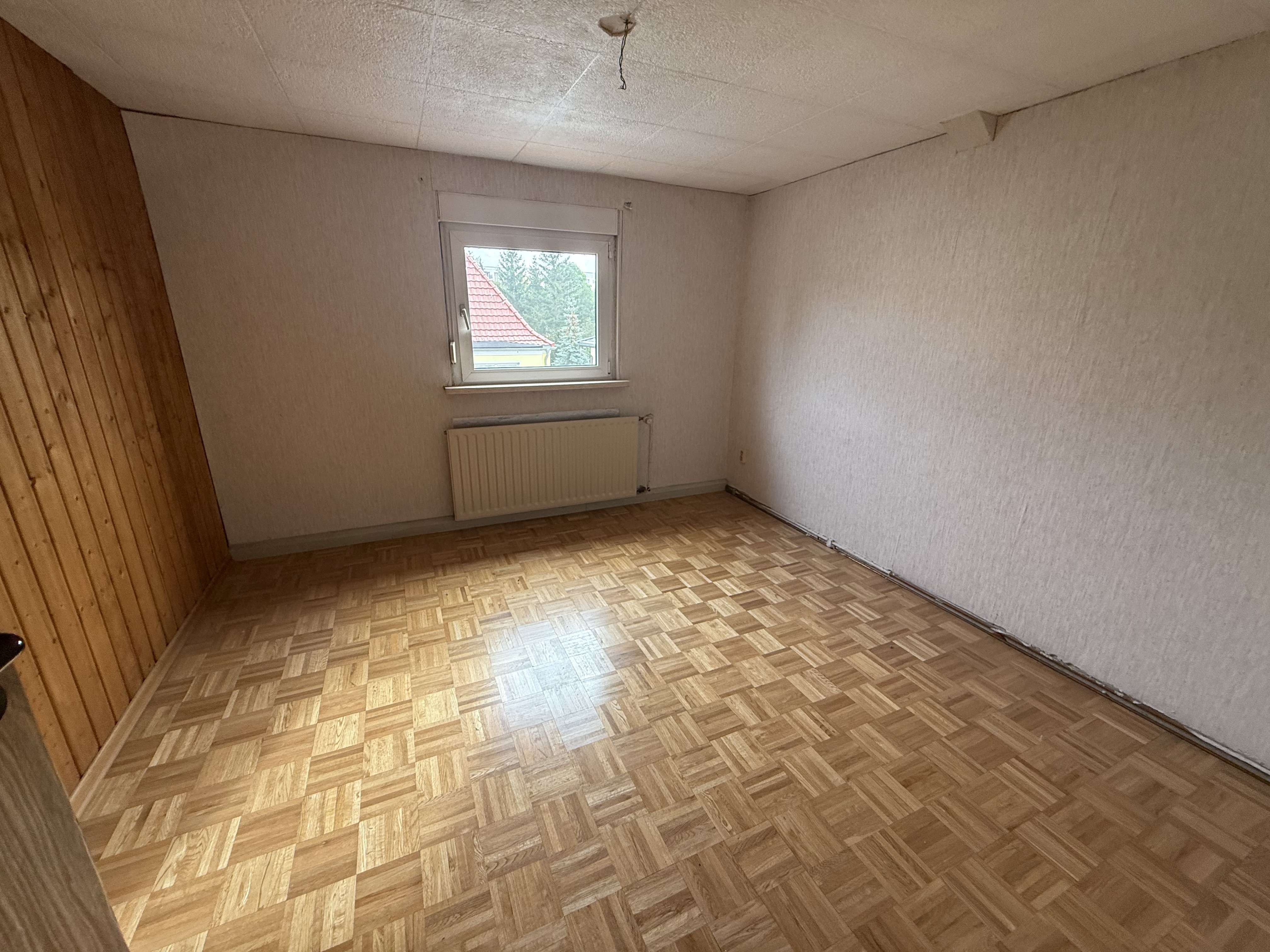 Immobilie in Sömmerda - genügend Platz in großer Doppelhaushälfte mit Garage für Familie & HomeOffice - Bild 3