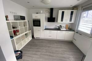 Haus zentral in Neu-Ulm (WG-Möglich oder Mitarbeiterunterkunft) – Die vollständige Adresse der Immobilie erhältst du vom Anbieter., 89231 Neu-Ulm – Vorschaubild 1