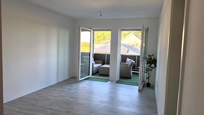 ERSTBEZUG: Helle 2-Zimmer-Wohnung in Oberkrämer mit Weitblick