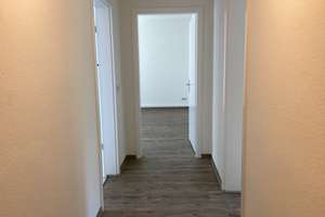 Renovierte 2-Zimmer-Wohnung mit Balkon, ab sofort anmietbar! – Kronsforder Allee 58, 23560 Sankt Jürgen, Lübeck – Vorschaubild 2