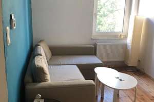Charmante 2-Zimmer-Altbauwohnung mit Balkon & EBK in Hannover-Mitte