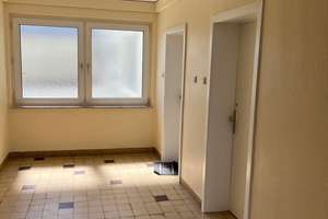 Bottrop-Eigen: Große 2,5 Zimmer Wohnung mit Tageslichtbad – Gladbecker Straße 248, 46240 Eigen, Bottrop – Vorschaubild 2