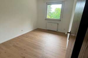 Ihr neues Zuhause: Helle 4,5 Zimmer-Wohnung mit Balkon & Tiefgarage – Freyaweg 11, 44805 Harpen/Rosenberg, Bochum – Vorschaubild 8