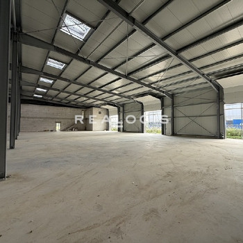 ca. 530 m² große Neubau Lager- und Produktionshalle mit Büro