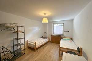 Ruhige 2-Zimmer-Wohnung mit modernisiertem Bad – attraktive Kapitalanlage oder zur Eigennutzung – Földerichstrasse 48c, 13595 Wilhelmstadt, Berlin – Vorschaubild 5