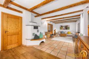Gepflegte Doppelhaushälfte mit Einliegerwohnung/Büro und Balkon in ruhiger Lage – Die vollständige Adresse der Immobilie erhältst du vom Anbieter., 93059 Ober- und Niederwinzer-Kager, Regensburg – Vorschaubild 2