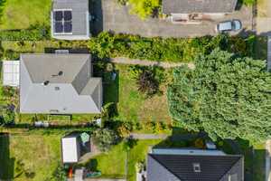 Charmanter Bungalow auf großem Grundstück – Sanierungsobjekt für Handwerker mit Gestaltungsfreiraum – Berlin – Vorschaubild 16