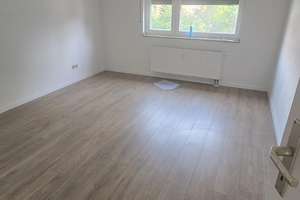 Frisch renovierte 2-Zimmer-Erdgeschosswohnung in Dellwig, frei ab sofort – Baasstr. 13, 45357 Dellwig, Essen – Vorschaubild 3