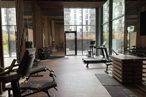 Eden Tower 23: Furnished Apartment | 20th Floor | Gym, Rooftop & 24/7 Concierge – Europa-Allee 11, 60327 Gallus, Frankfurt am Main – Vorschaubild 35