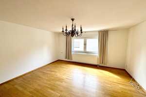 KL- Siegelbach - Modernisiertes Einfamilienhaus mit Doppelgarage, Einzelgarage, Stellplatz u. Garten – Kaiserslautern – Vorschaubild 4