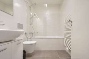 ProEigentum: Moderne 3-Zimmer-Garten-ETW in Bogenhausen, 67 m², mit Klima, Terrasse, TG-Stellplatz, – Englschalkinger Straße 148, 81927 Englschalking, München – Vorschaubild 11