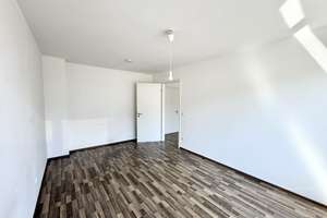 BEZUGSFREI, MODERN, SANIERT |  2-Zimmer-Wohnung im Herzen von Schwabing – Herzogstraße 24, 80803 Münchner Freiheit, München – Vorschaubild 9