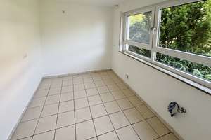 TOP LAGE LAUFAMHOLZ: IN 2022 UMFANGREICH MODERNISIERTES 5- ODER 6-ZIMMER-RMH MIT EINZELGARAGE – Die vollständige Adresse der Immobilie erhältst du vom Anbieter., 90482 Laufamholz, Nürnberg – Vorschaubild 8