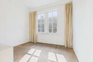 Taunusstraße: Einzigartige 3-Zimmer-Stadtwohnung mit Aufzug, Balkon und romantischer Terrasse – Die vollständige Adresse der Immobilie erhältst du vom Anbieter., 65183 Mitte, Wiesbaden – Vorschaubild 8