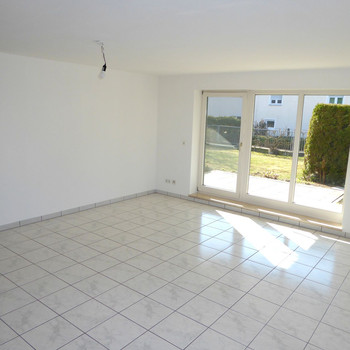 Geräumige 3-Zimmer-Wohnung mit Terrasse in Neu-Ulm/Reutti gelegen.