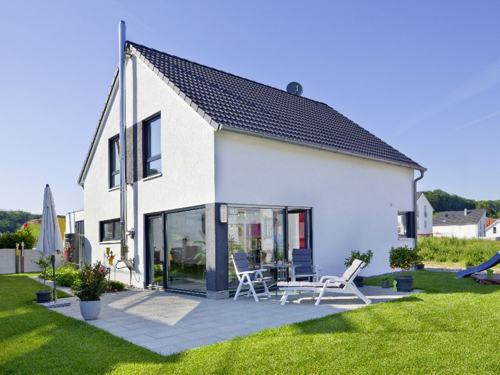 Haus Escher - Viel Raum und Privatsphäre - auf kleinem Grundstück ... Haus Escher - Viel Raum und Privatsphäre - auf kleinem Grundstück ...