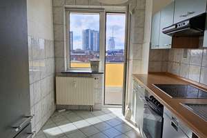Panoramablick auf die Havenwelten – 3-Zi.-Wohnung im 6. OG, Mitte – Deichstraße 70, 27568 Mitte, Bremerhaven – Vorschaubild 3