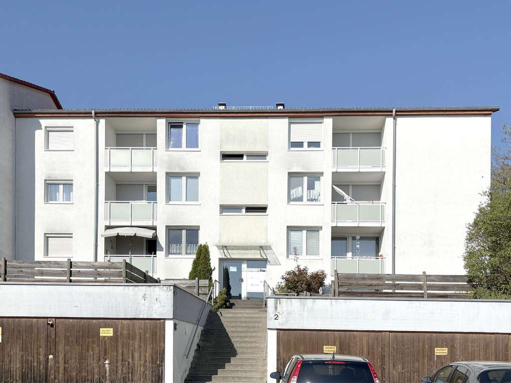 Immobilie in Rottenburg am Neckar - 1-Zimmer-Wohnung mit Terrasse im Grünen - Bild 0