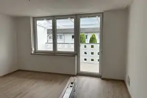 neu renoviertes Reihenmittelhaus – Nürnberg – Vorschaubild 1
