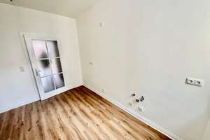Helle & renovierte 3- Zimmerwohnung mit Balkon und Fahrstuhl am Gutenbergplatz! – Klopstockstrasse 2, 65185 Südost, Wiesbaden – Vorschaubild 12
