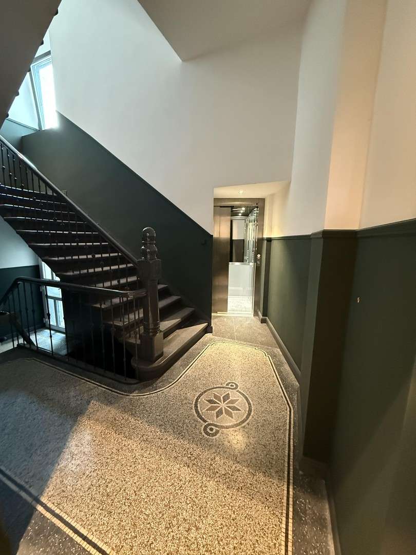 DG-Rohbau mit Vision - 220 m² & genehmigter Dachterrasse, Dachsanierung notwendig, Hamburg – Bild 4