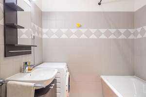 27988 HomeCompany Dresden Möbliert/Furnished 2-Zimmer Apartment in Dresden-Neustadt max. 2 Personen – Die vollständige Adresse der Immobilie erhältst du vom Anbieter., 1099 Äußere Neustadt, Dresden – Vorschaubild 28