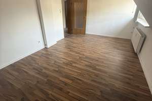Großzügige 3-Zimmer-Dachgeschosswohnung in freistehendem Haus mit Stadtvilla-Charakter – Paderborner Straße 97, 44143 Kaiserbrunnen, Dortmund – Vorschaubild 6