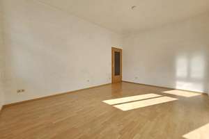 Maisonette Wohnung mit Balkon -bester Deal!/Maisonette apartment with a balcony—a great deal! – 8064 Oberplanitz, Zwickau – Vorschaubild 5