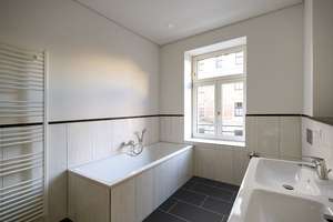 Sanierte 3-Zimmerwohnung mit Fußbodenheizung, Parkett, Balkon und Aufzug! – Uhlandstraße 18, 9130 Sonnenberg, Chemnitz – Vorschaubild 10