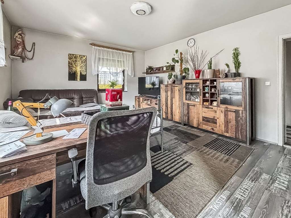 Immobilie in Sengenthal - Sale &amp; Lease-Back: Gepflegtes Einfamilienhaus mit großem Garten in Sengenthal - Bild 4