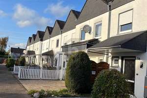 ENERGIESPARWUNDER REIHENHAUS | GARTEN | VOLLKELLER – Die vollständige Adresse der Immobilie erhältst du vom Anbieter., 33378 Rheda-Wiedenbrück – Vorschaubild 1