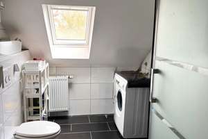 Schöne 3-Zimmer-Dachgeschosswohnung in Kassel mit großem Garten