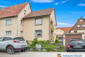 Zweifamilienhaus in zentraler Lage – Zollernalbkreis – Vorschaubild 1