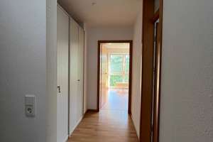 Wunderschöne, großzügige 5,5-ZW / Haus mit Garten, 2 Stellpl., 2 Bädern, Gäste-WC, EBK, bezugsfrei – Aichtalstr. x, 71088 Holzgerlingen – Vorschaubild 9