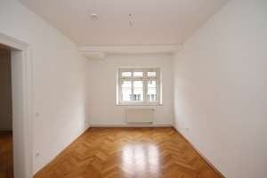 Gemütlich wohnen im Dachgeschoss – 2,5-Zimmer-Altbauwohnung in Neuhausen – Die vollständige Adresse der Immobilie erhältst du vom Anbieter., 80637 Dom Pedro, München – Vorschaubild 2