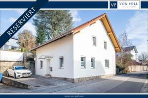 Einfamilienhaus mit gepflegtem Garten, Terrasse und Brunnenwasser-Genuss – Die vollständige Adresse der Immobilie erhältst du vom Anbieter., 93413 Cham – Vorschaubild 1