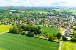 Einzigartiges, parkähnliches Anwesen mit Villa, Poolhaus und Einfamilienhaus – Die vollständige Adresse der Immobilie erhältst du vom Anbieter., 96476 Bad Rodach – Vorschaubild 2