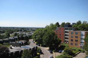 Familienwohnung! Hell und geräumig, Spielplatz und Kita-alles in der Nähe. – Lippe 20a, 51381 Lützenkirchen, Leverkusen – Vorschaubild 2