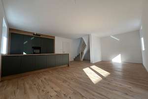 Neubau (2025) –Zweitbezug: wunderschöne 5,5 Zi. Stadt-DHH mit Dachterrasse, Wärmepumpe, Photovoltaik – Die vollständige Adresse der Immobilie erhältst du vom Anbieter., 22846 Norderstedt – Vorschaubild 4