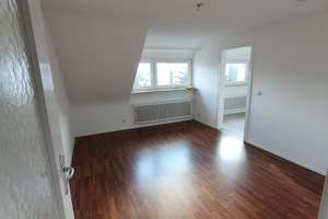 Modernisierte 5,5-Zimmer-Dachgeschosswohnung in Stuttgart-Heumaden – Fenchelstr 15, 70619 Heumaden, Stuttgart – Vorschaubild 13
