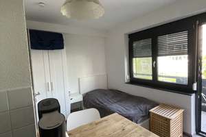 Top Lage! Möbliertes Zimmer mit Balkon, S-Bahn & Bildungscampus direkt vor der Tür