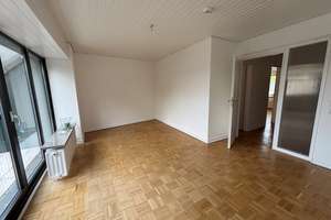 Pfiffige 2  Zimmer Wohnung  mit viel Flair in begehrter Lage von D-Niederkassel – Lotharstraße 11, 40545 Niederkassel, Düsseldorf – Vorschaubild 2